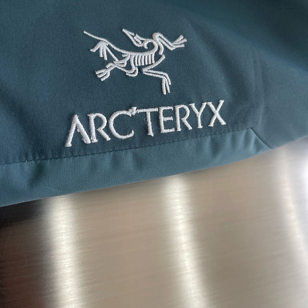 Arc'teryx — - Image 9