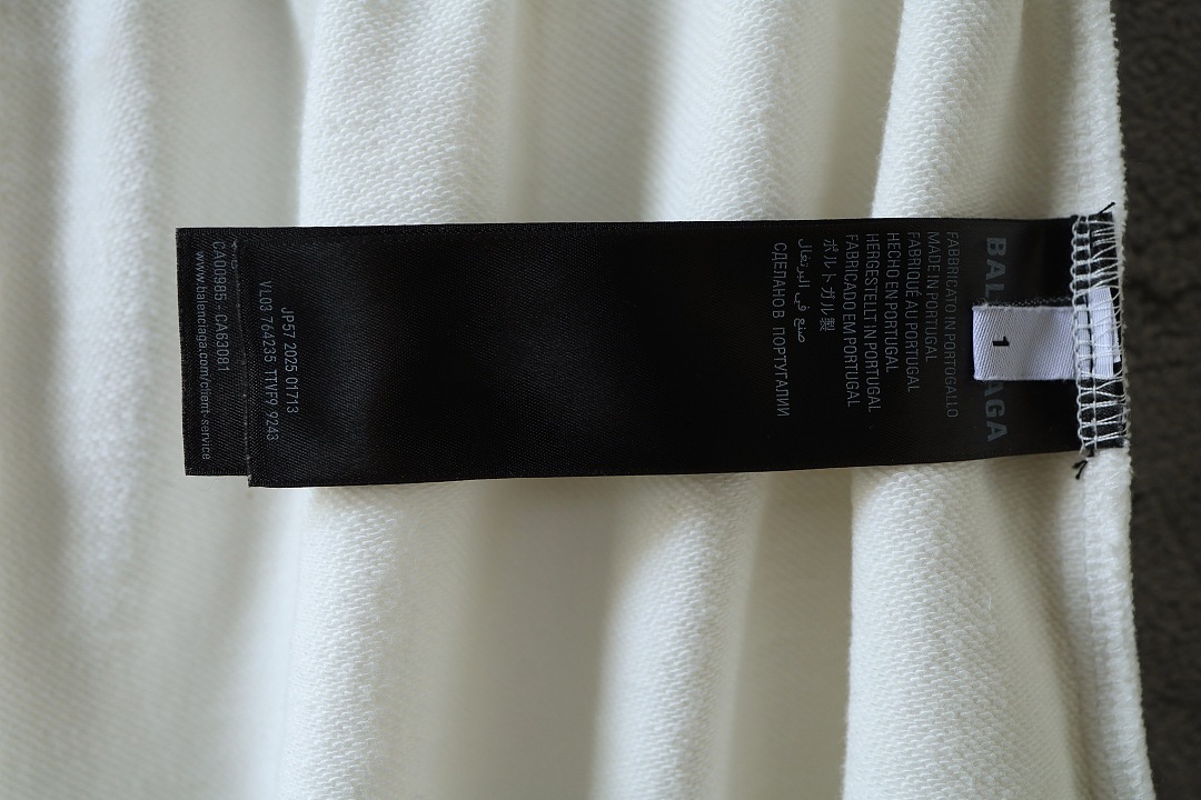 Balenciaga 5DD048−25L - Image 9