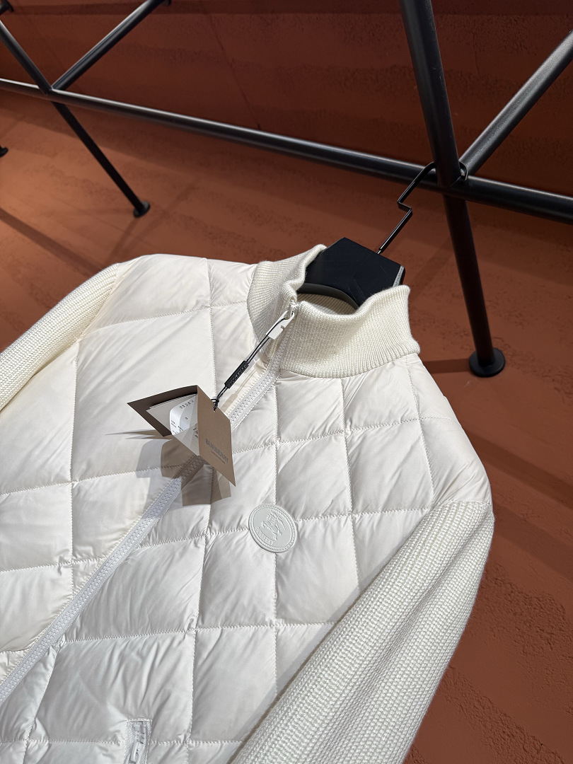 Burberry 3306-86L - Image 32