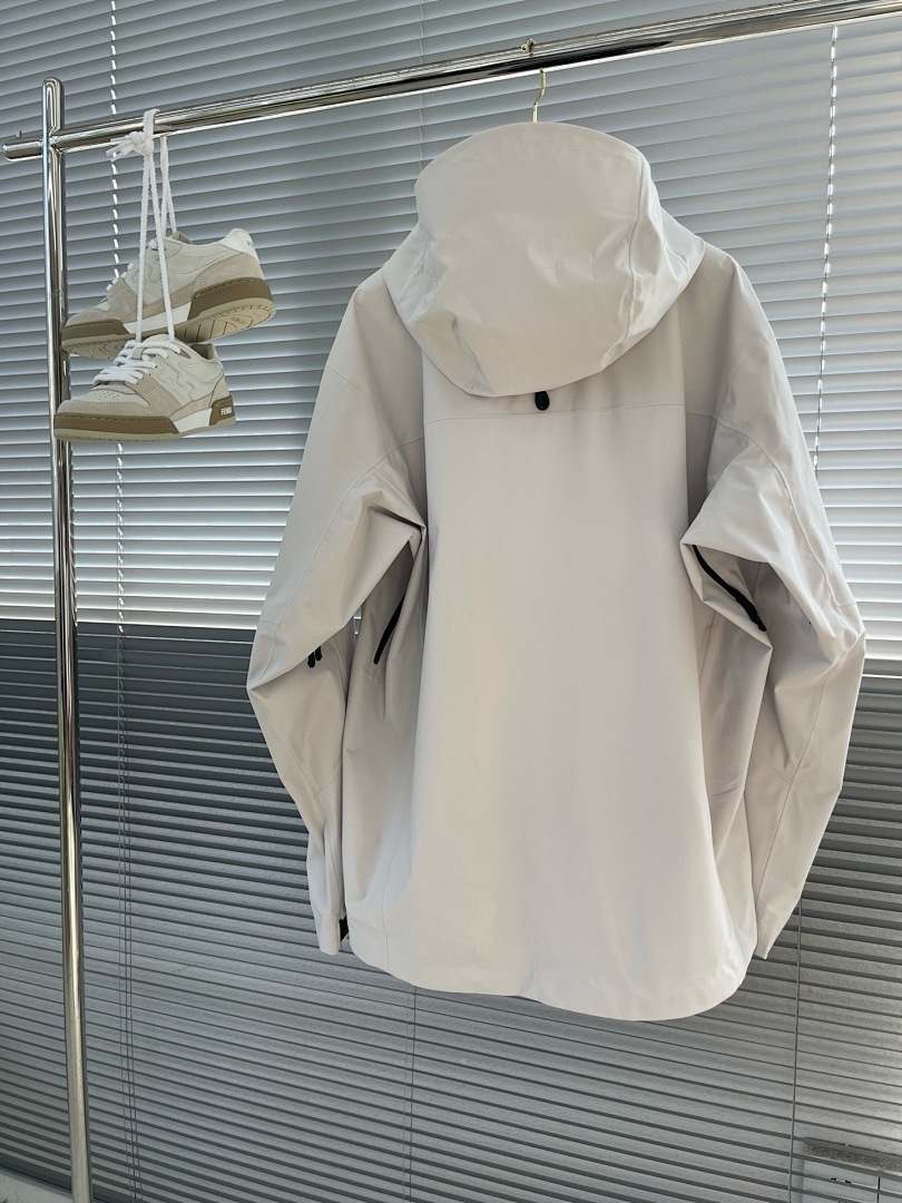 Arc'teryx — - Image 29