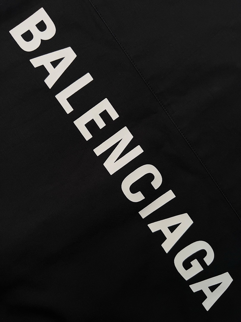 Balenciaga 625207-60L - Image 17