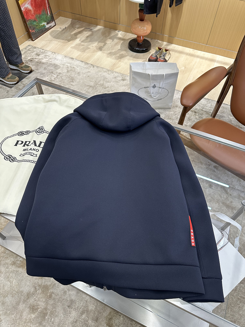 Prada 5206−8L - Image 27