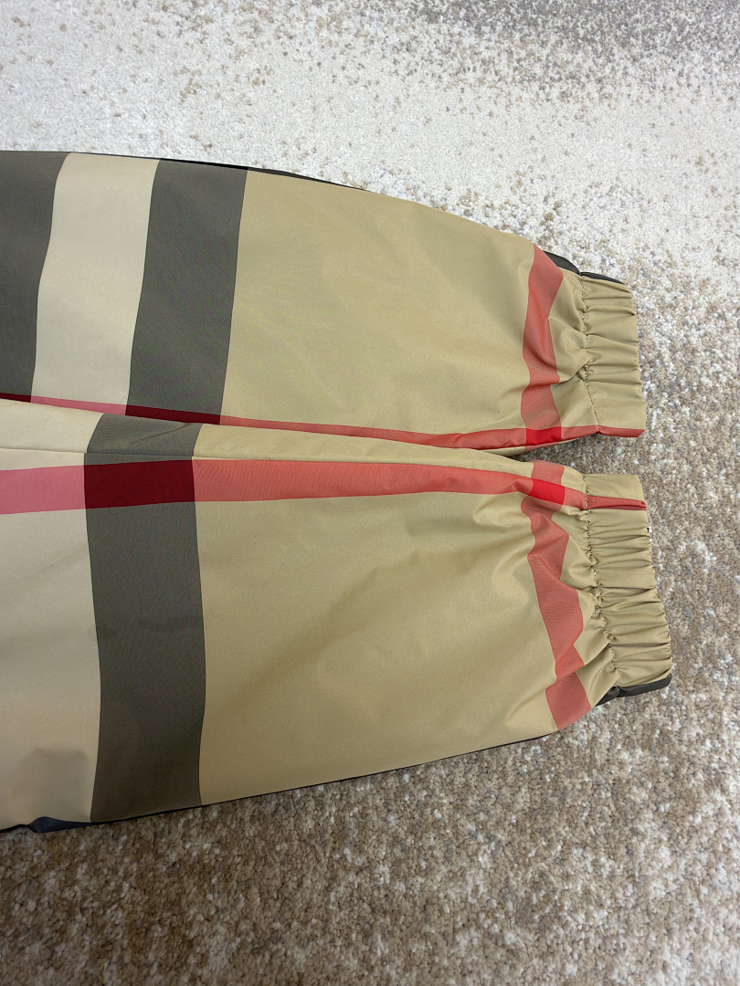 Burberry 6D245-61L - Image 8