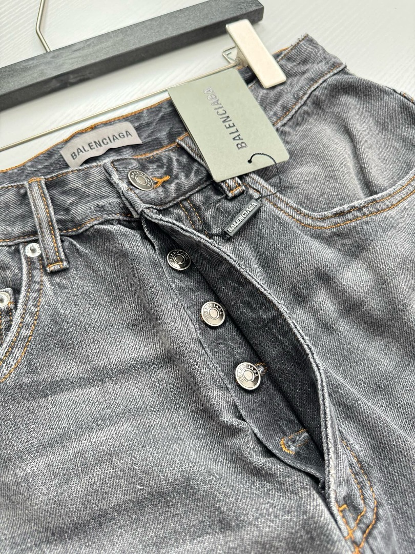 Balenciaga 3232-2L - Image 9