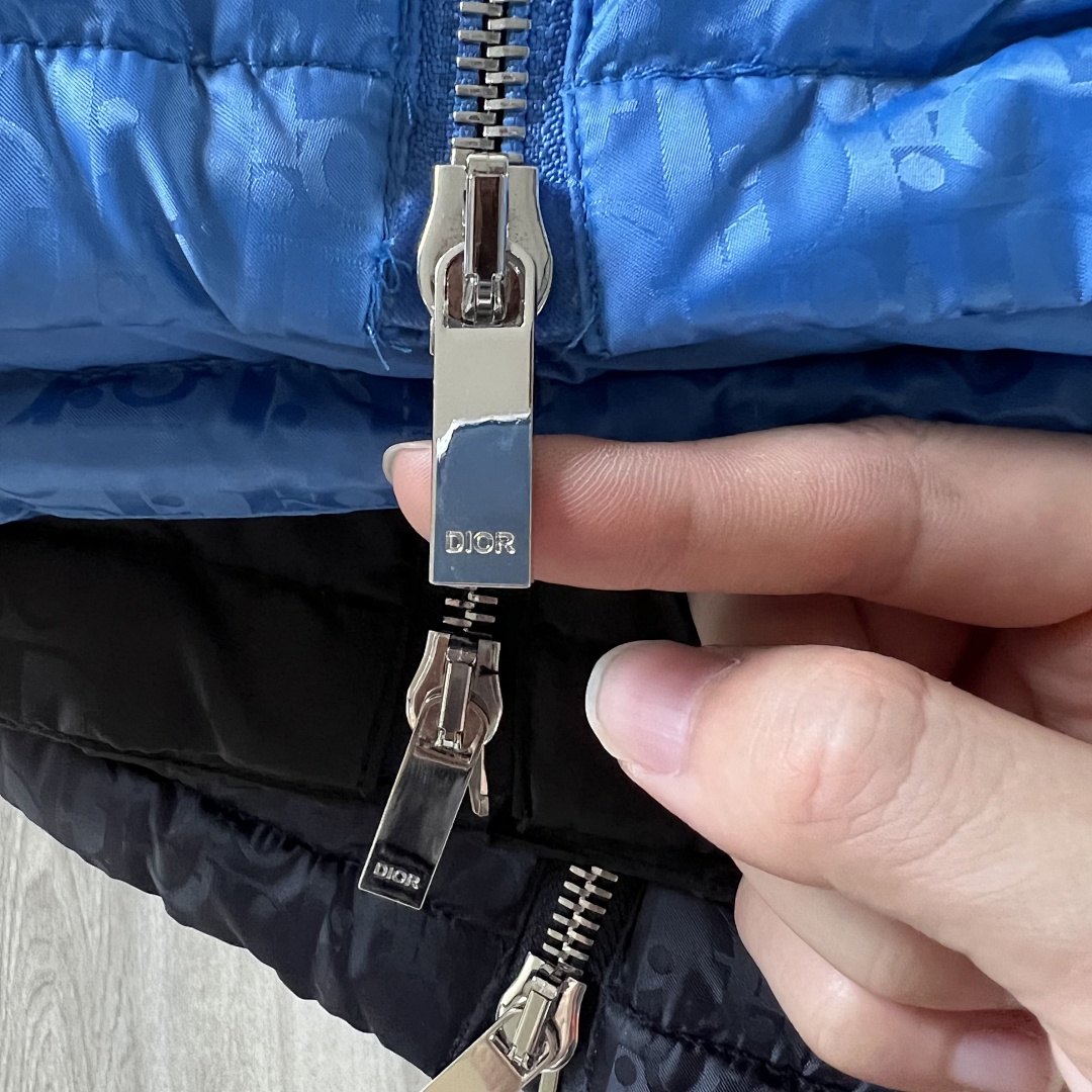 Dior Vest Price: 479Yuan - Image 31