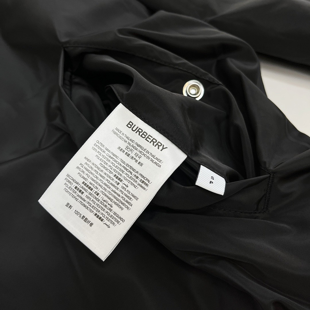 Burberry —680FN (Reversible) - Image 4