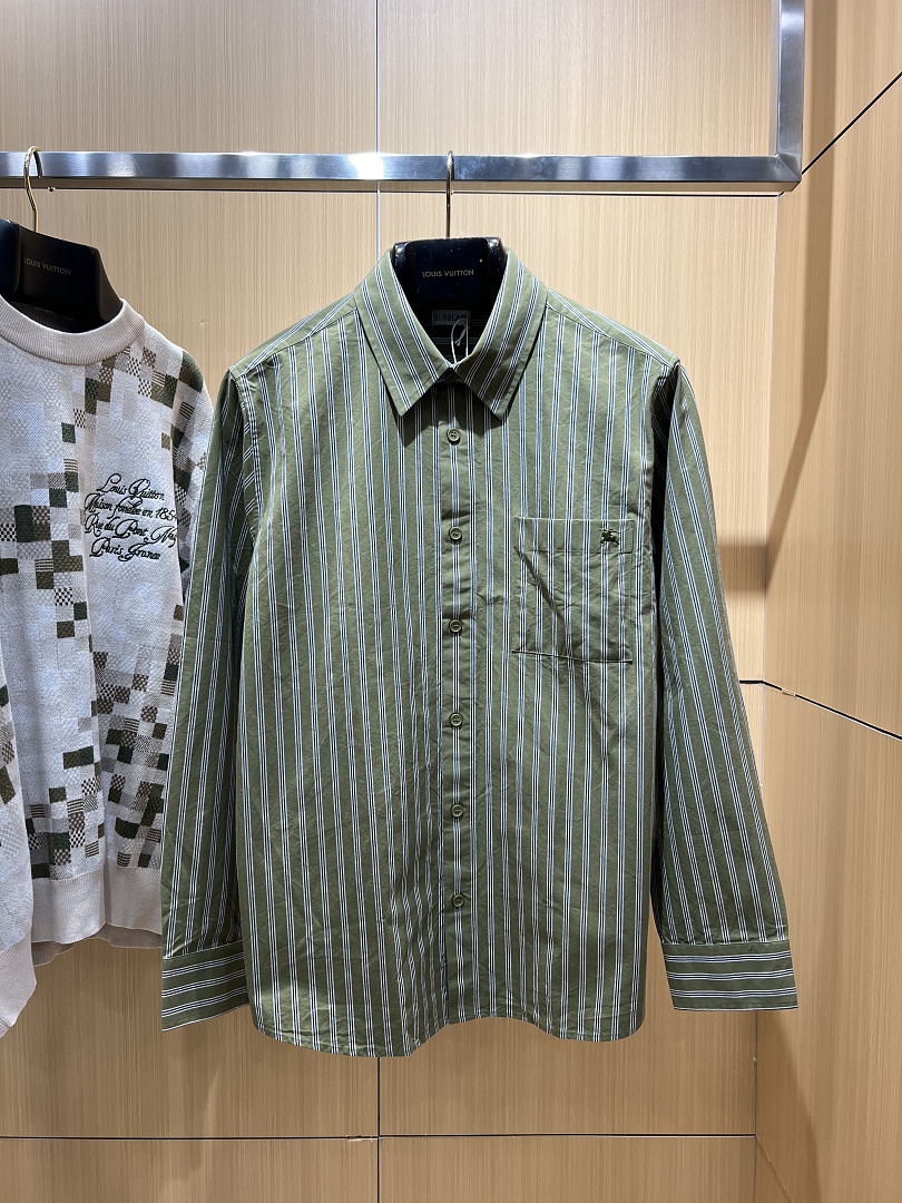 Burberry 551−8L - Image 4