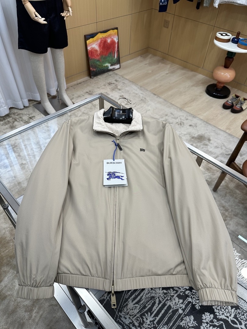 Burberry 567−8L - Image 20