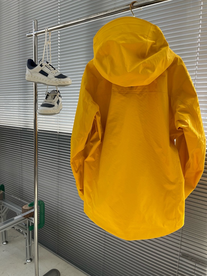 Arc'teryx — - Image 58