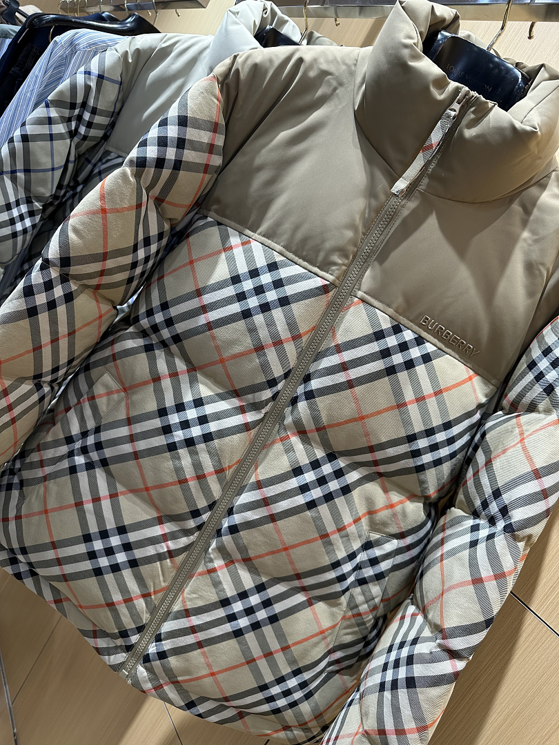 Burberry 5211−8L - Image 28