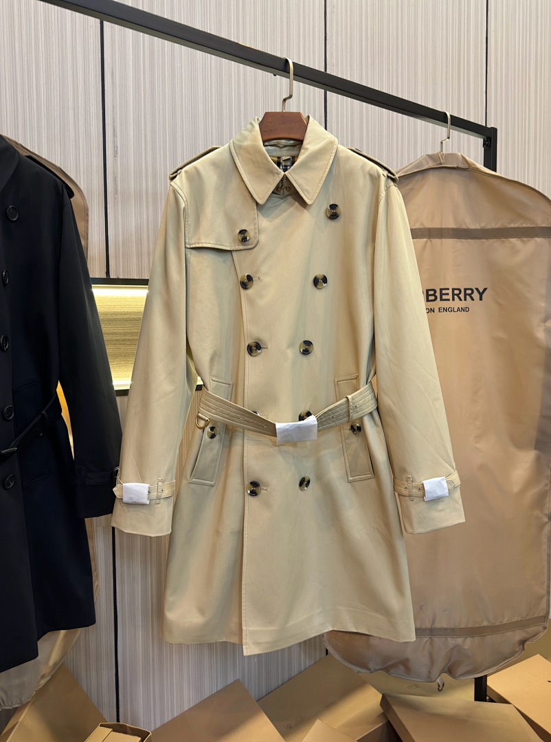 Burberry —6B035-65L - Image 16