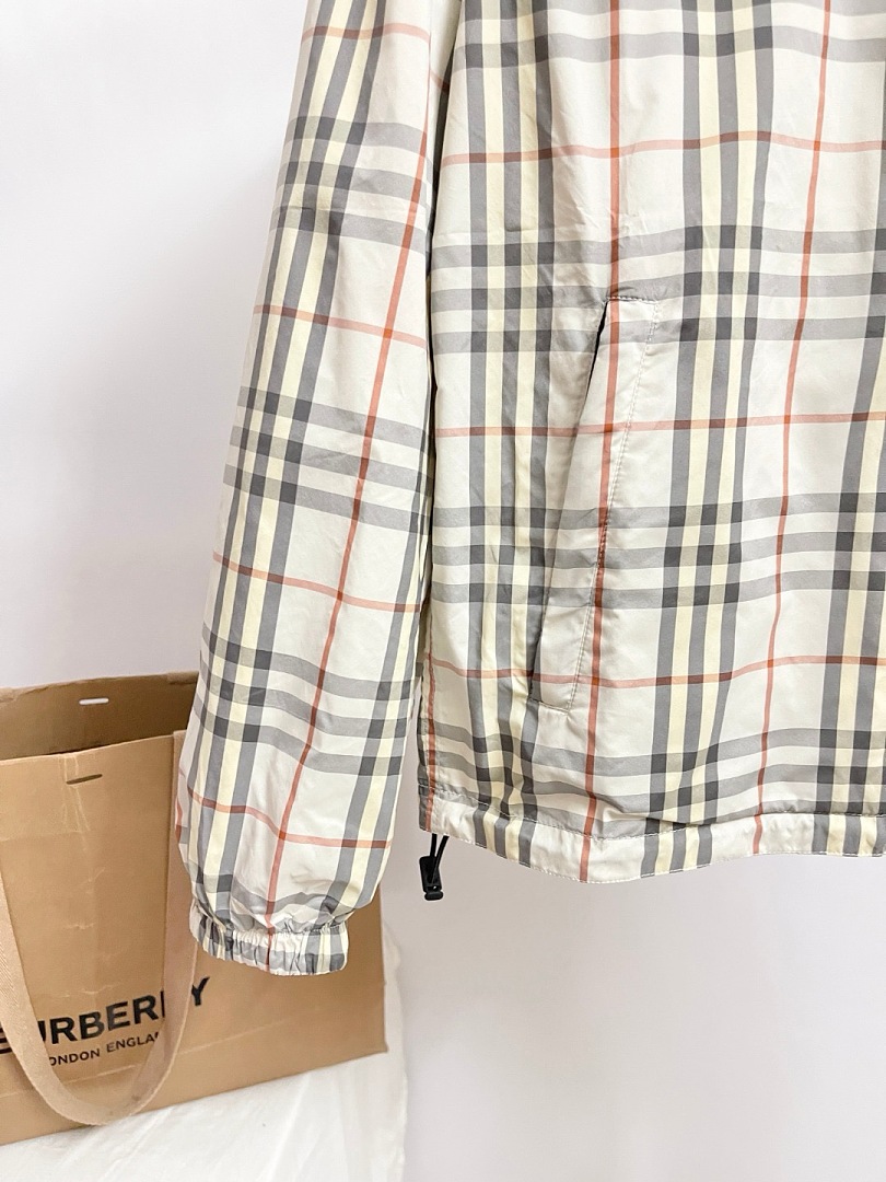 Burberry 6403-61L - Image 15