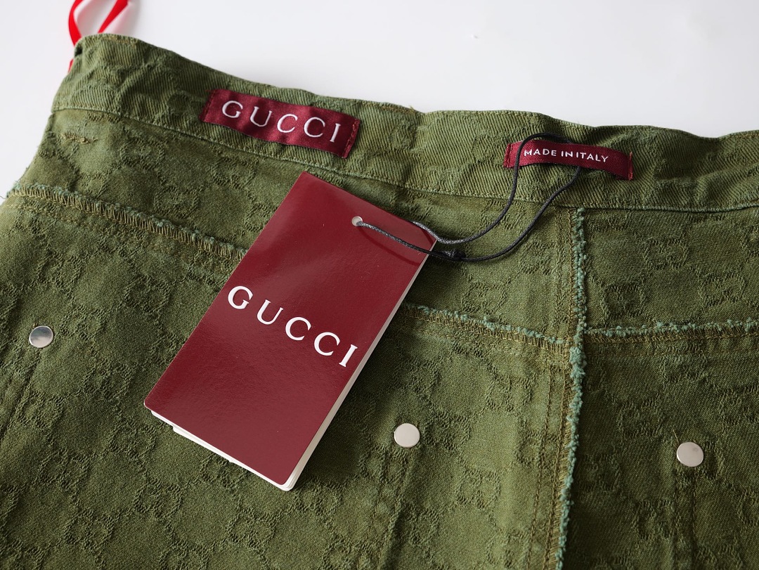 Gucci 6T01-86L - Image 12