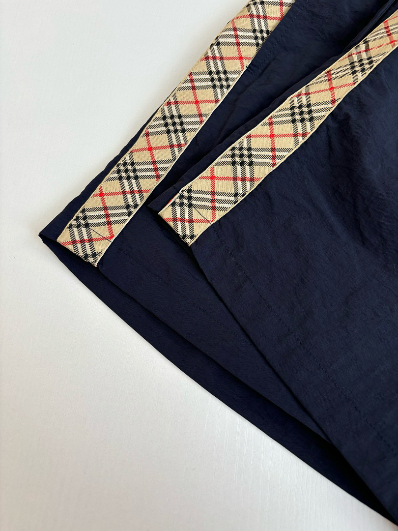 Burberry 31912-31L - Image 15