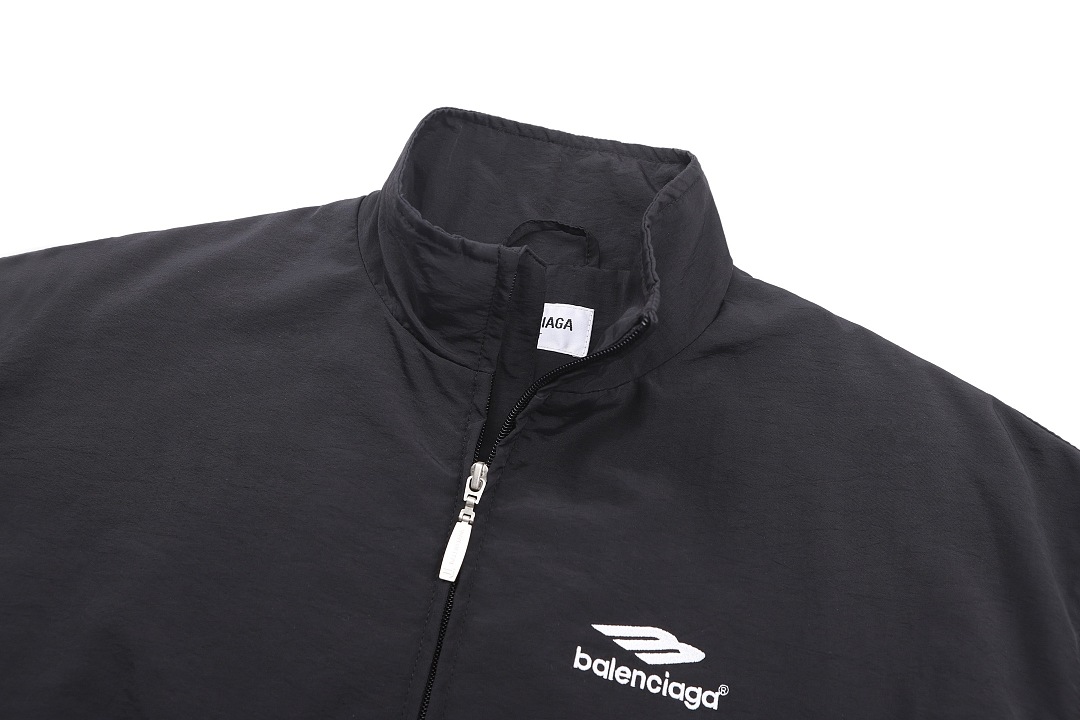 Balenciaga 52145−51L - Image 9