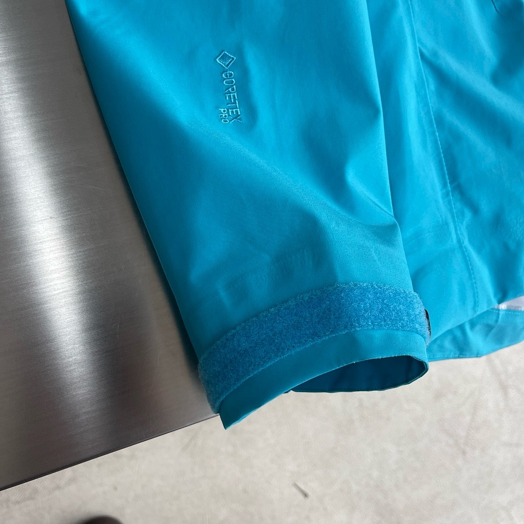 Arc'teryx — - Image 12