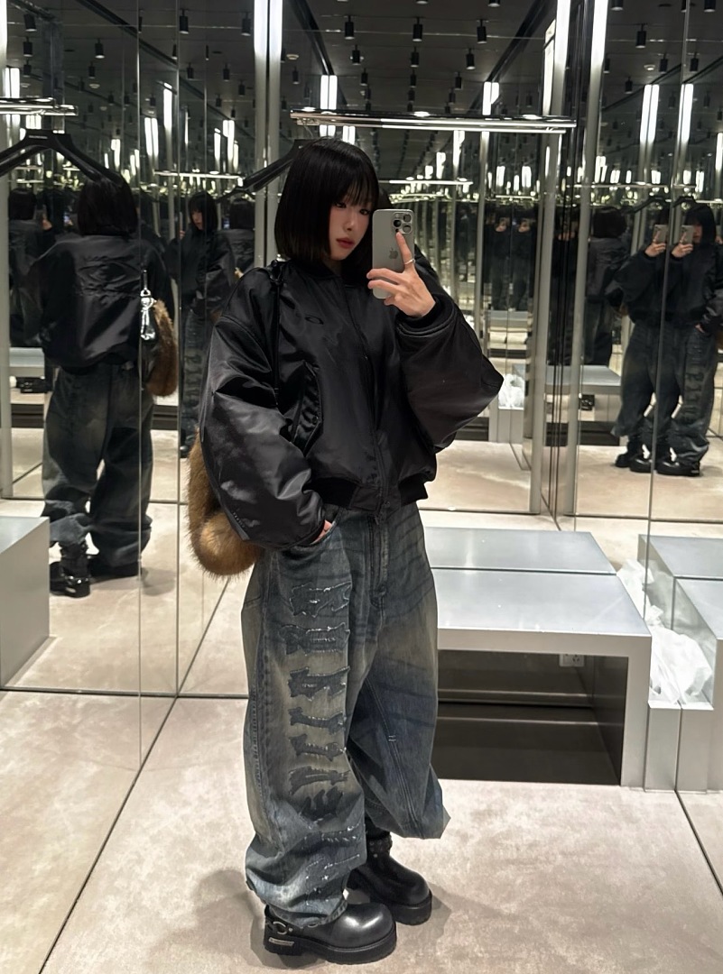 Balenciaga 511−24L - Image 3