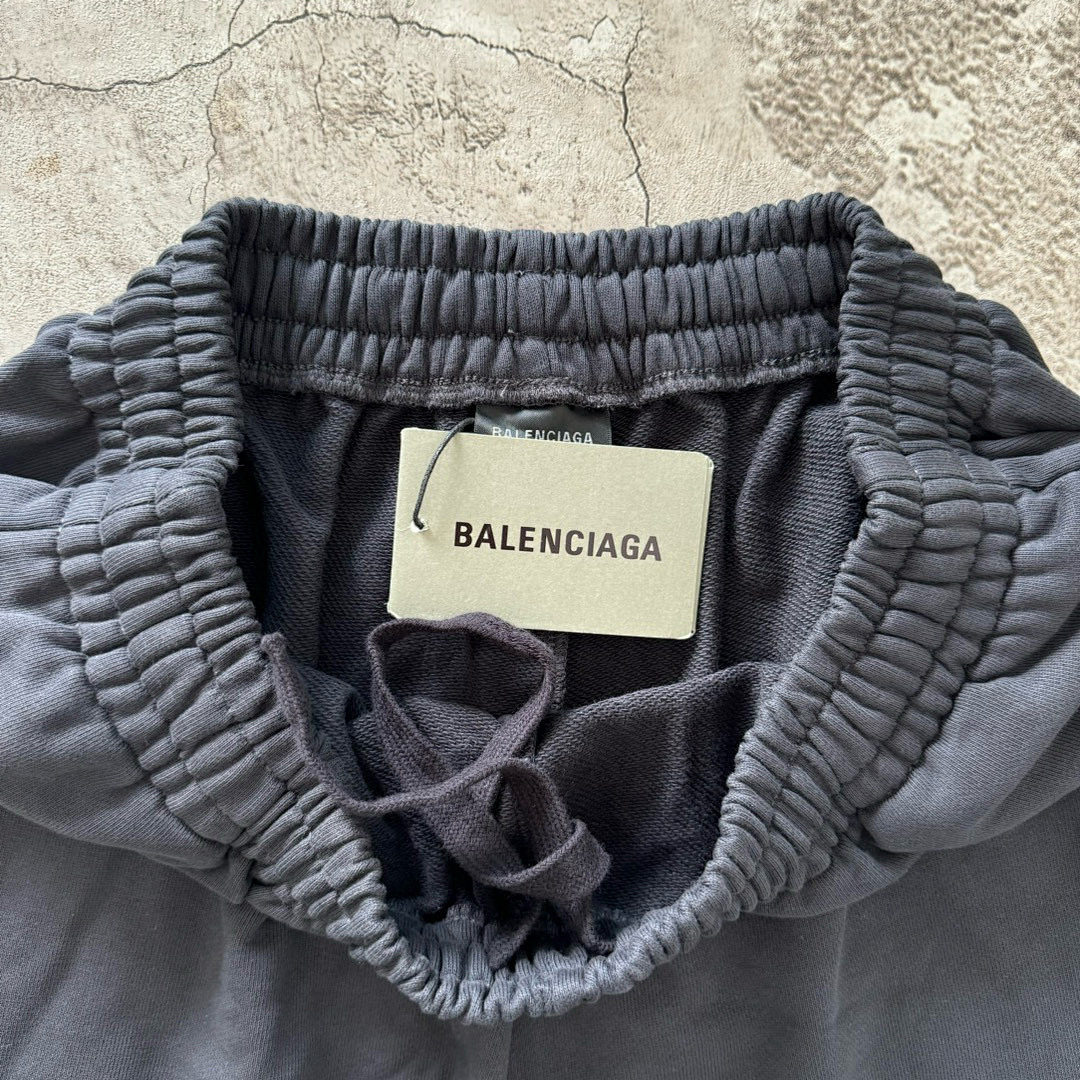 Balenciaga 5D015−25L - Image 11