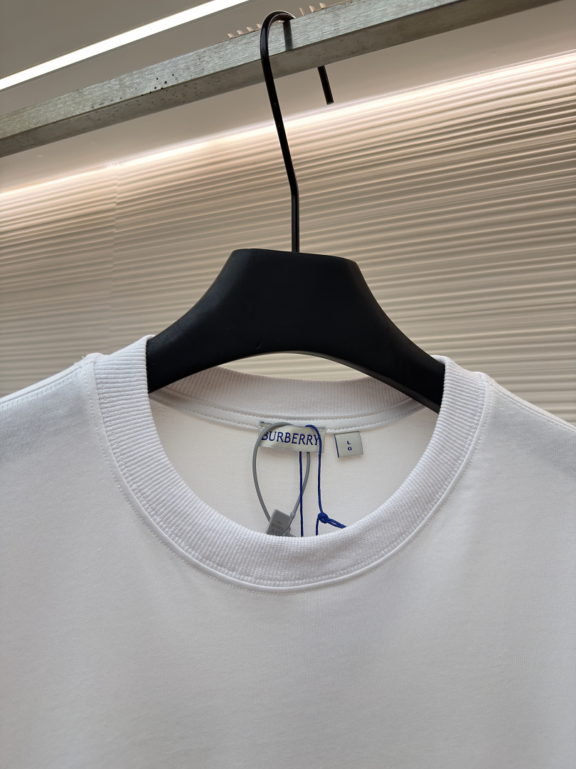 Burberry 52119−51L - Image 5