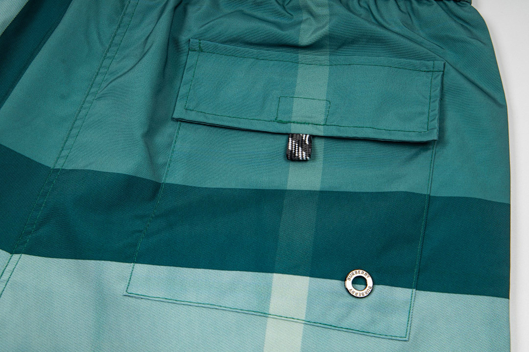 Burberry 52410−24L - Image 30