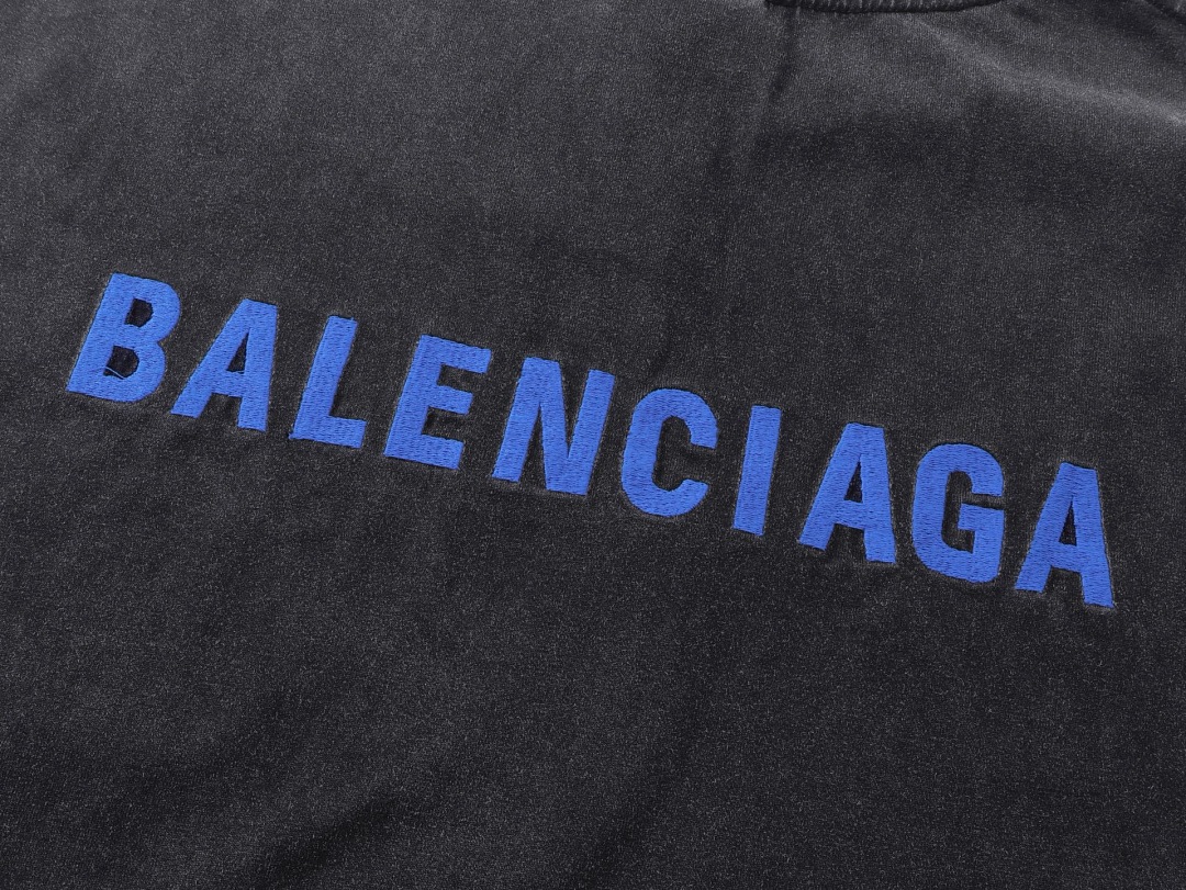 Balenciaga 5303−24L - Image 8