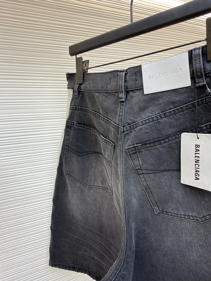 Balenciaga 3113-41L - Image 11