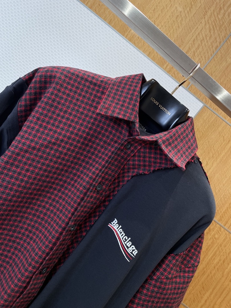 Balenciaga 5889-8L - Image 4