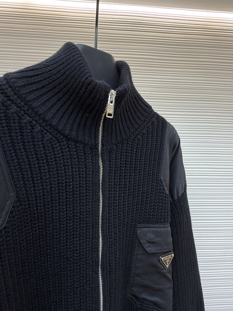 Prada 624067-60L - Image 11