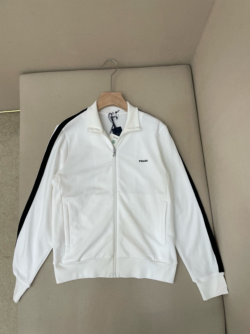 Prada 3WT5257-8L - Image 17