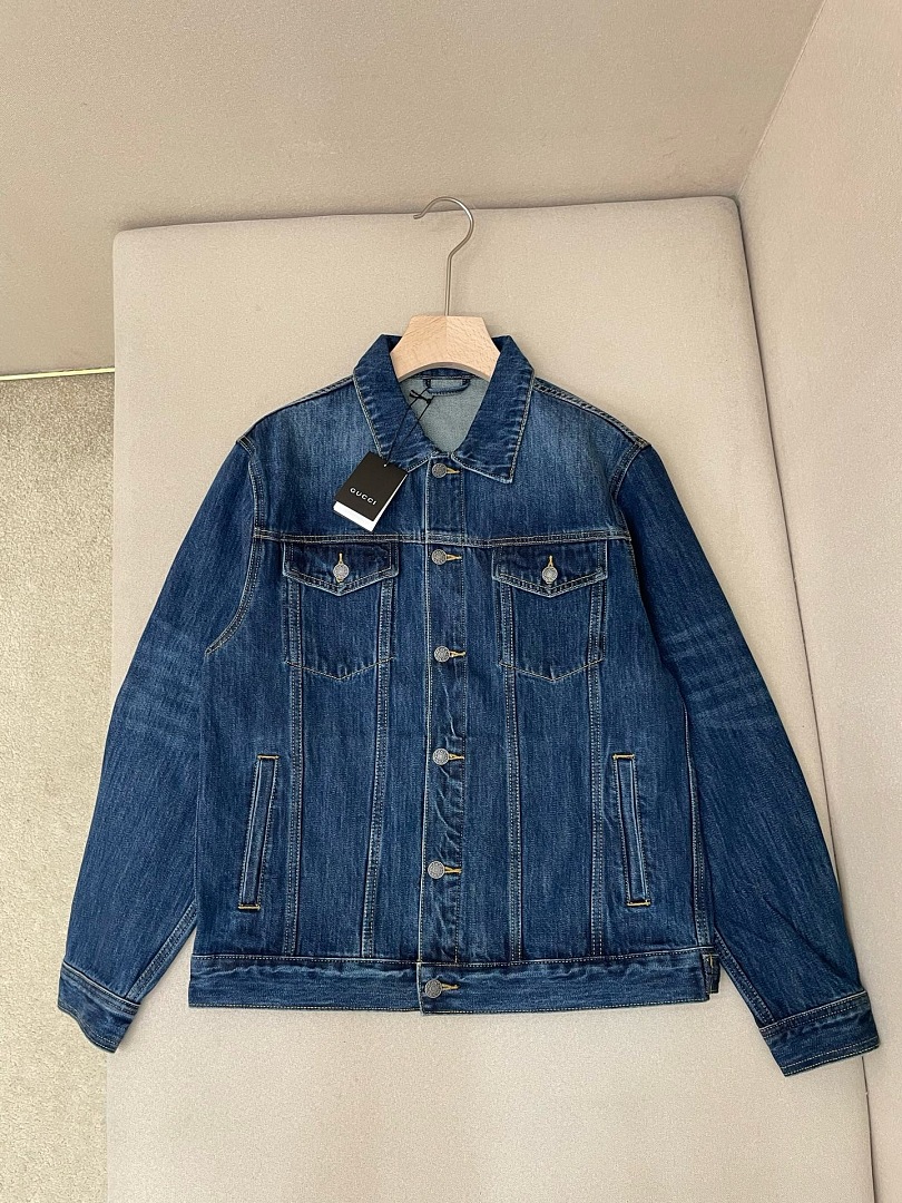 Gucci 3WT5289-8L - Image 9