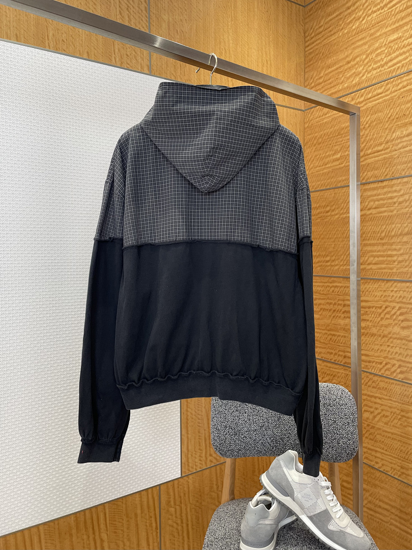 Balenciaga 68043-64L - Image 12