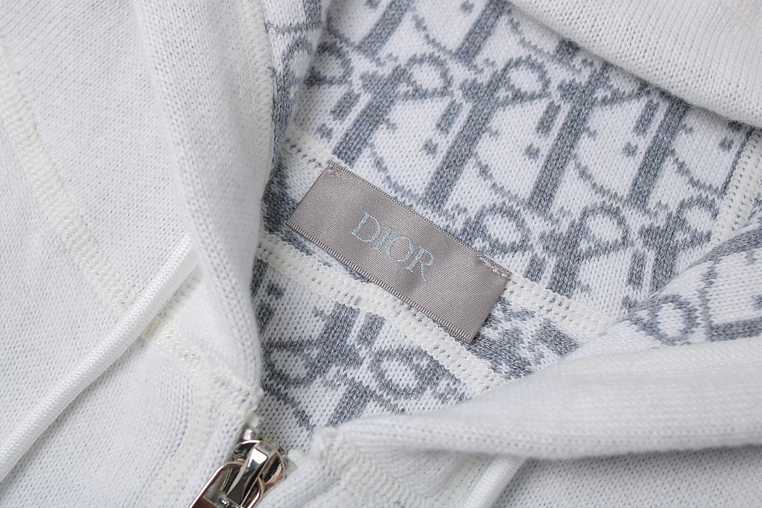 Dior 525289−51L - Image 17