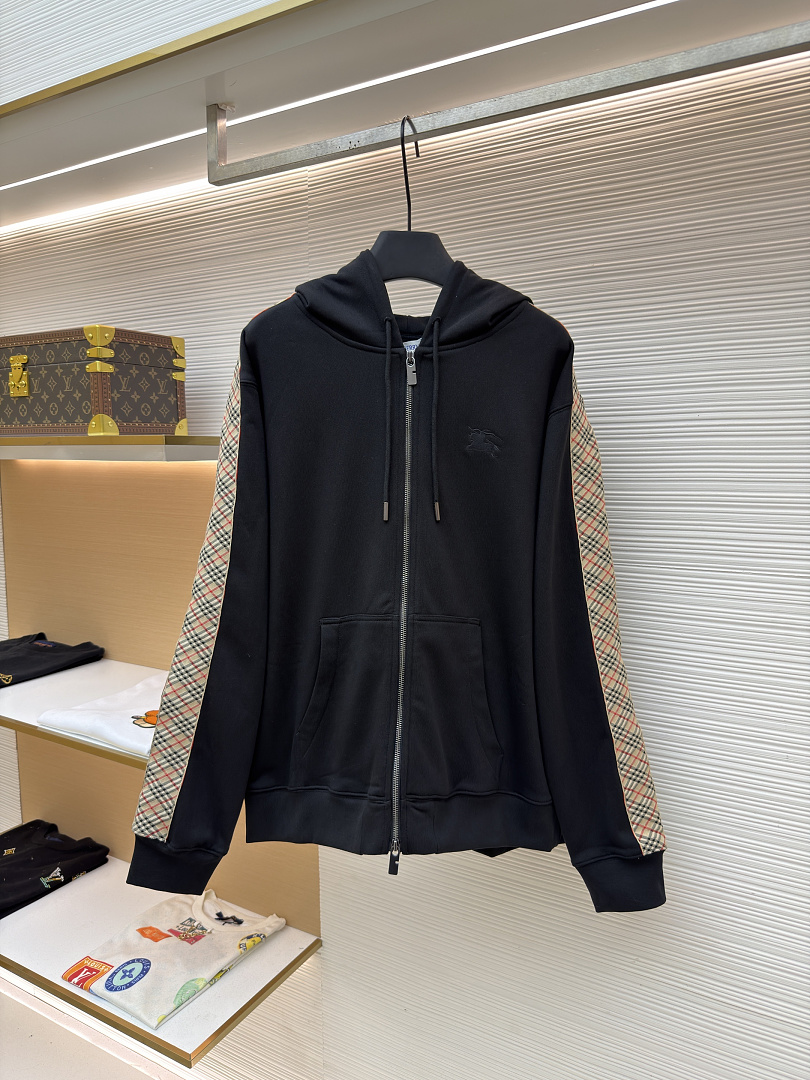Burberry 525214−51L