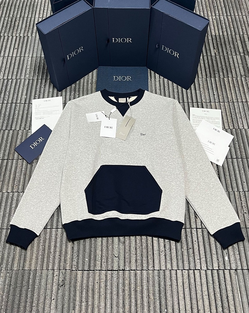 Dior 526230−51L