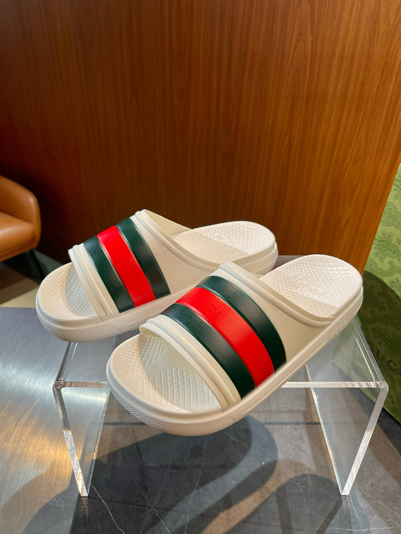 Gucci 53311−33L - Image 11