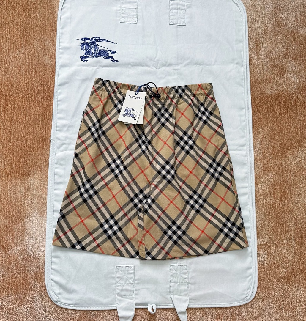 Burberry 6D294-61L - Image 21