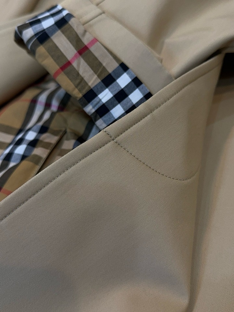 Burberry —6B01-65L - Image 5
