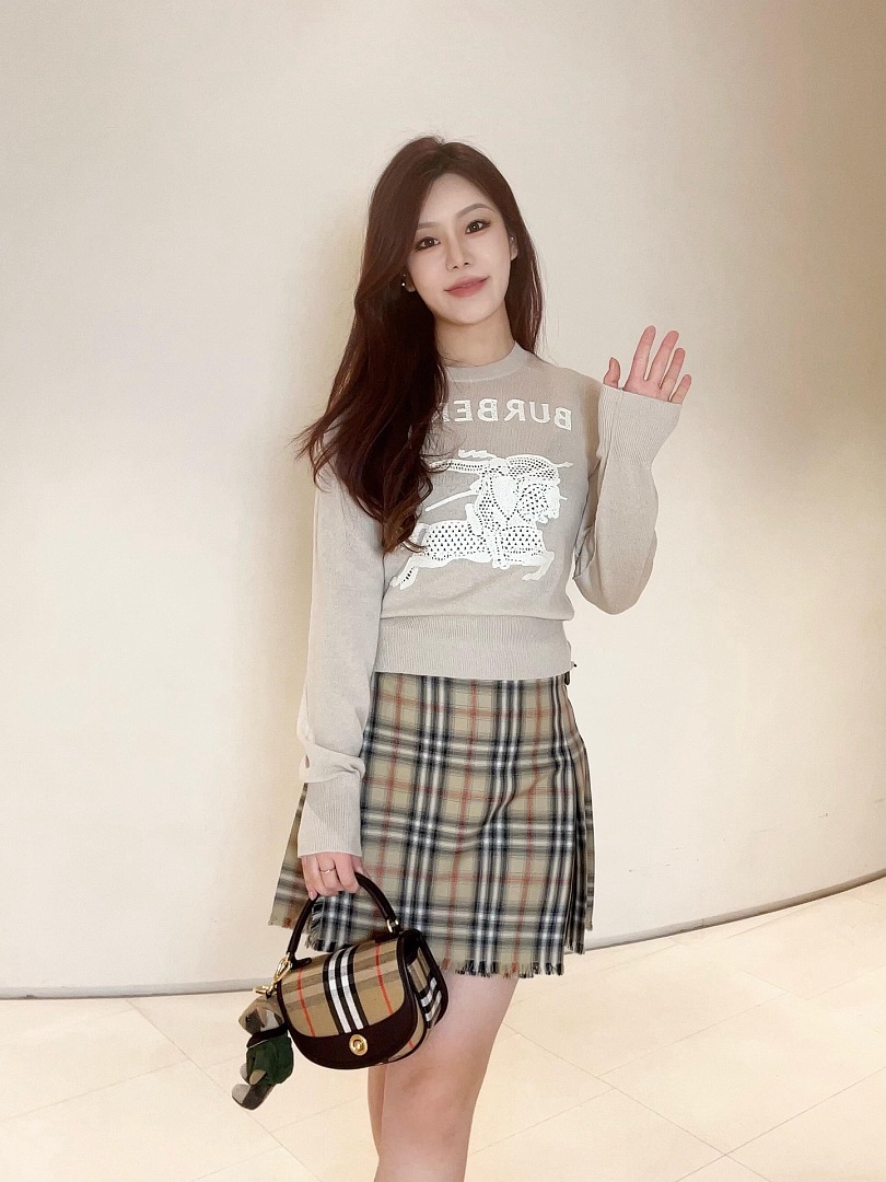 Burberry 6143-82L - Image 11
