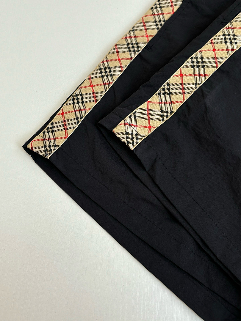 Burberry 31912-31L - Image 7