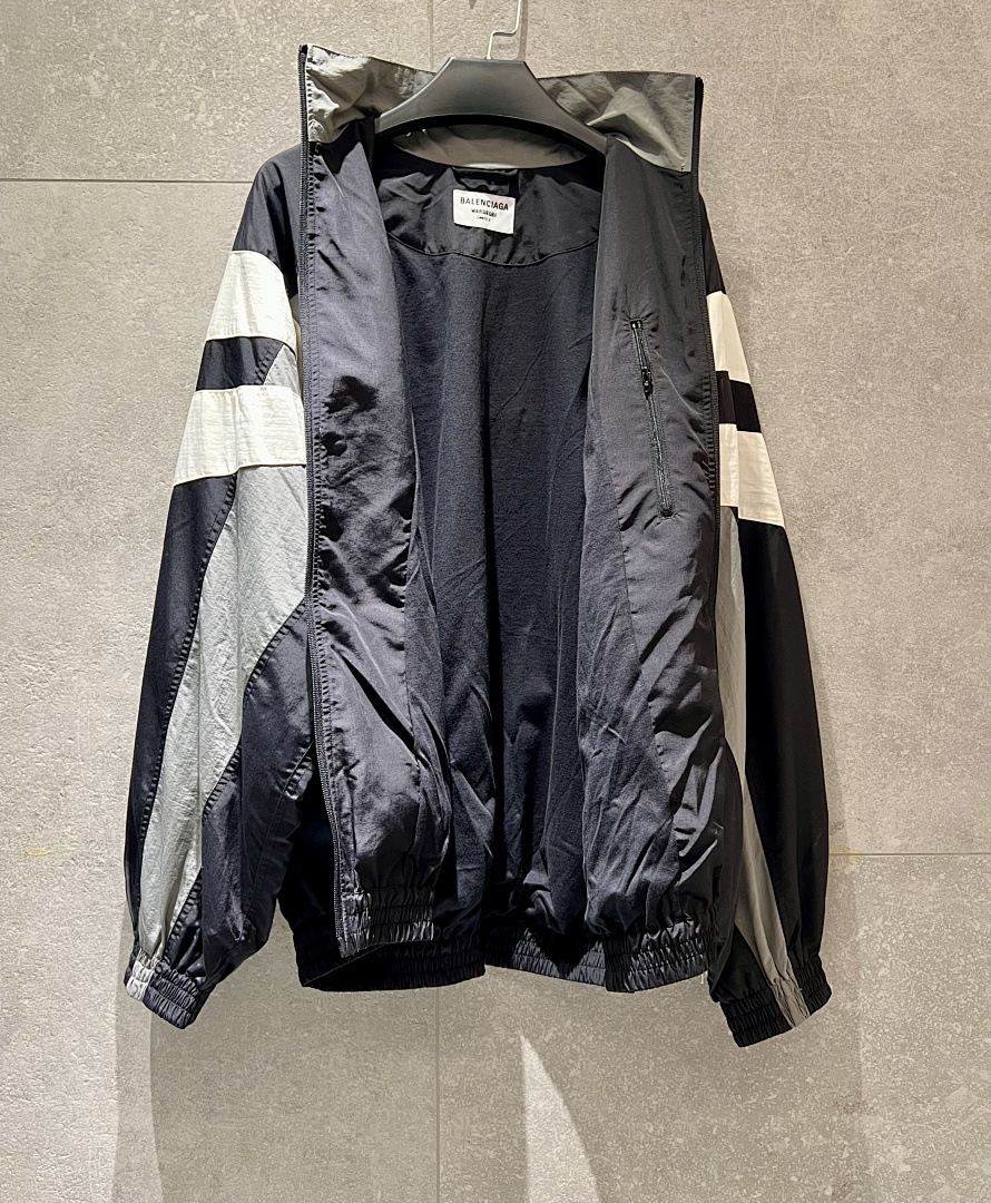 Balenciaga 3010-53L - Image 14