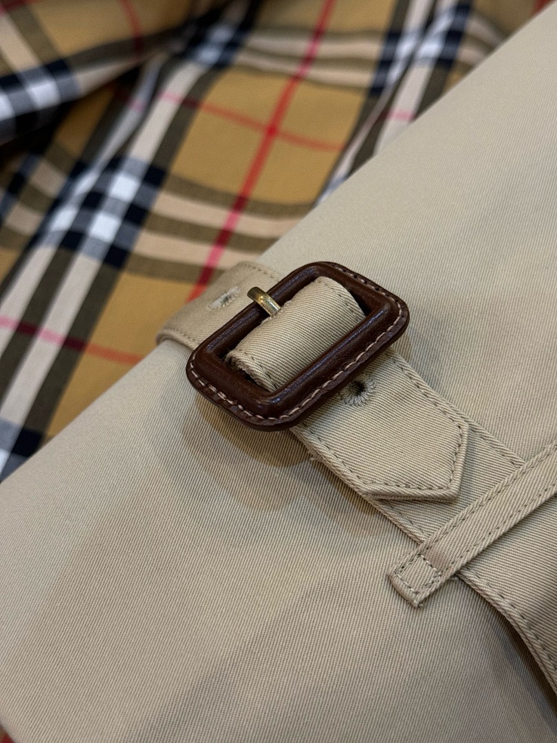 Burberry —6B035-65L - Image 15