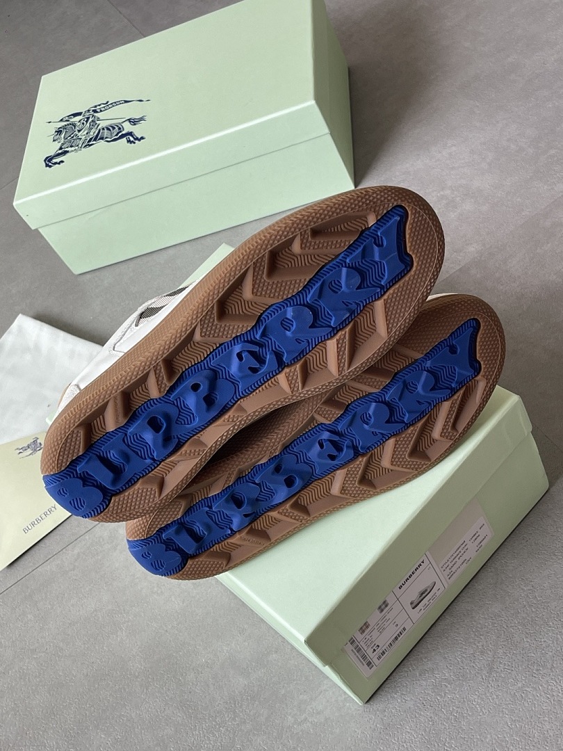 Burberry 6116-88L - Image 22