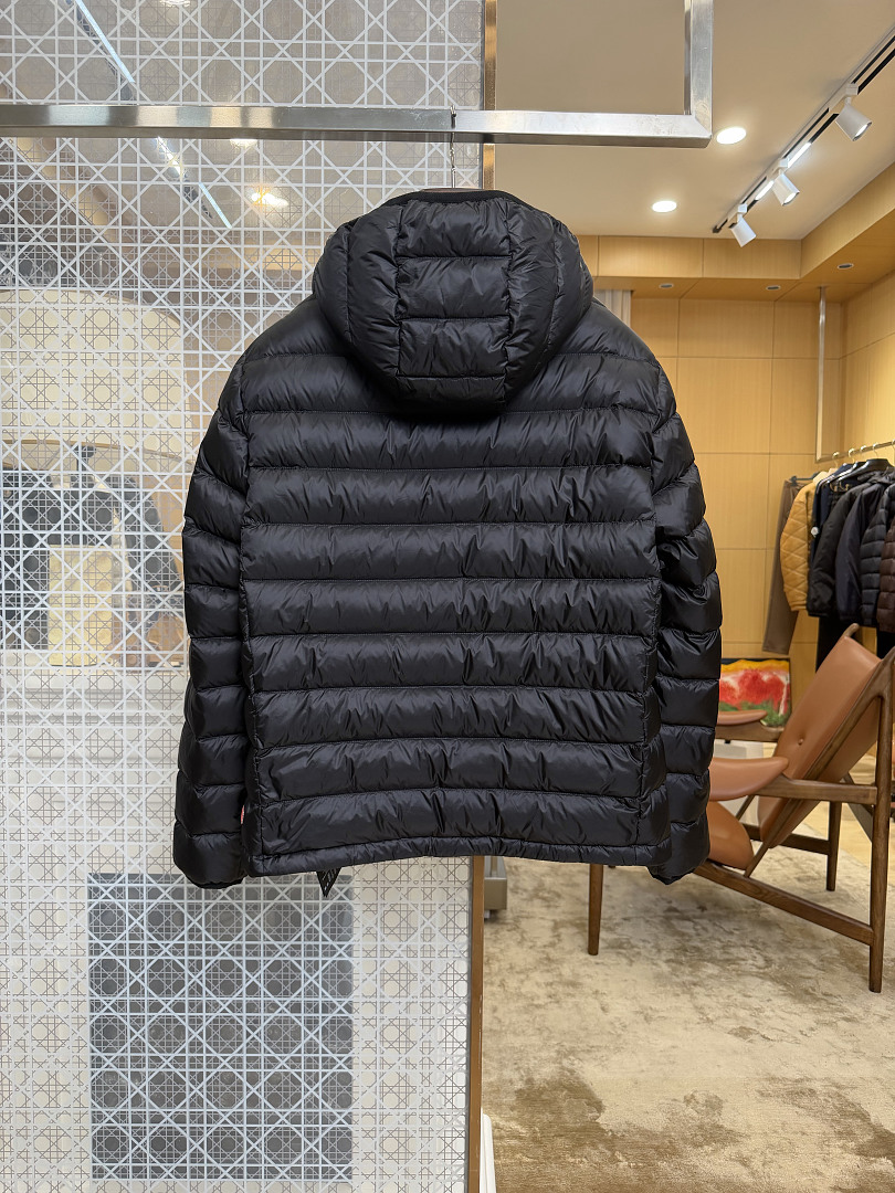 Prada 5207−8L - Image 34