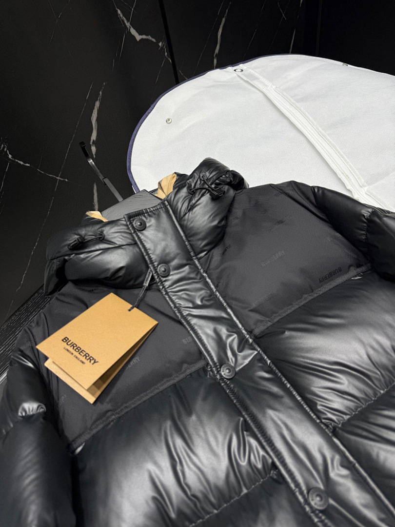 Burberry . 59650−92L - Image 11