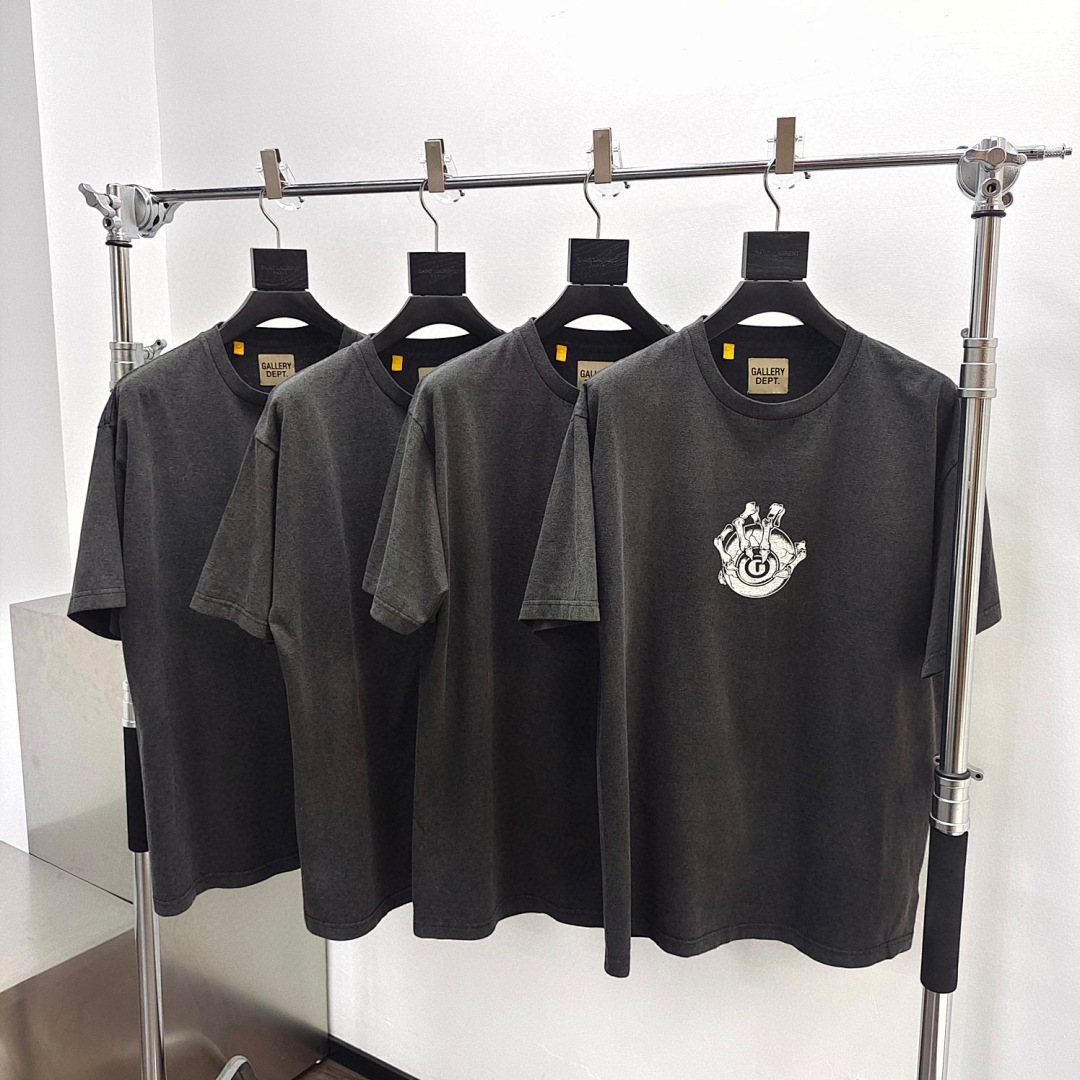 Gallery Dept . - Image 10