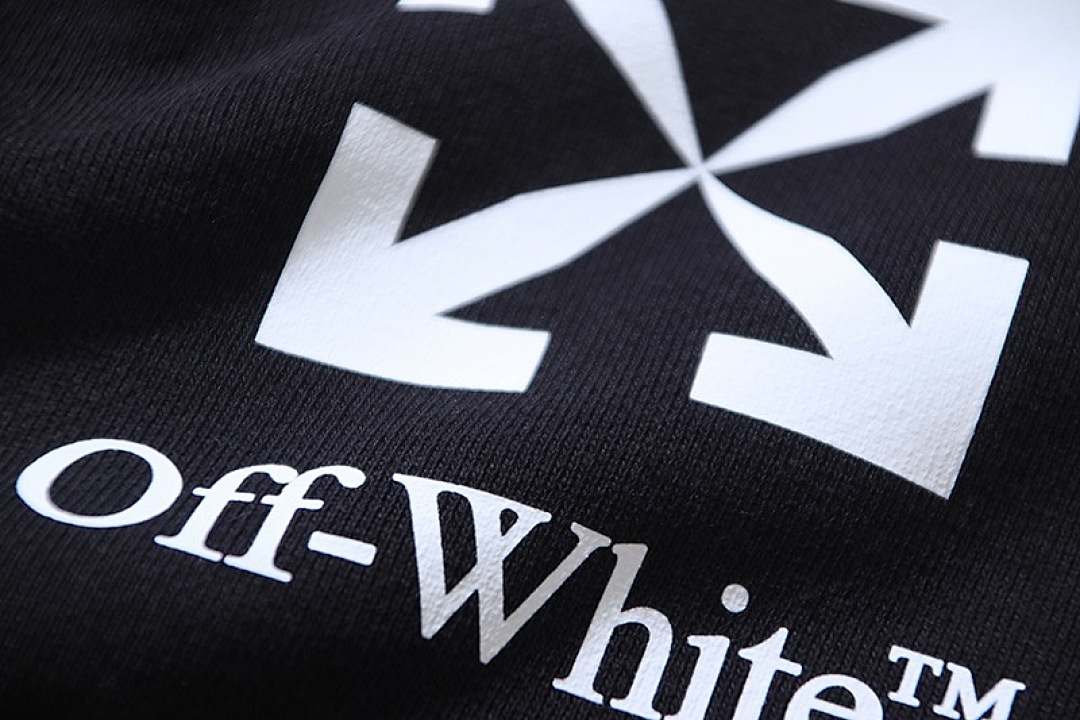 Off-White . - Image 9