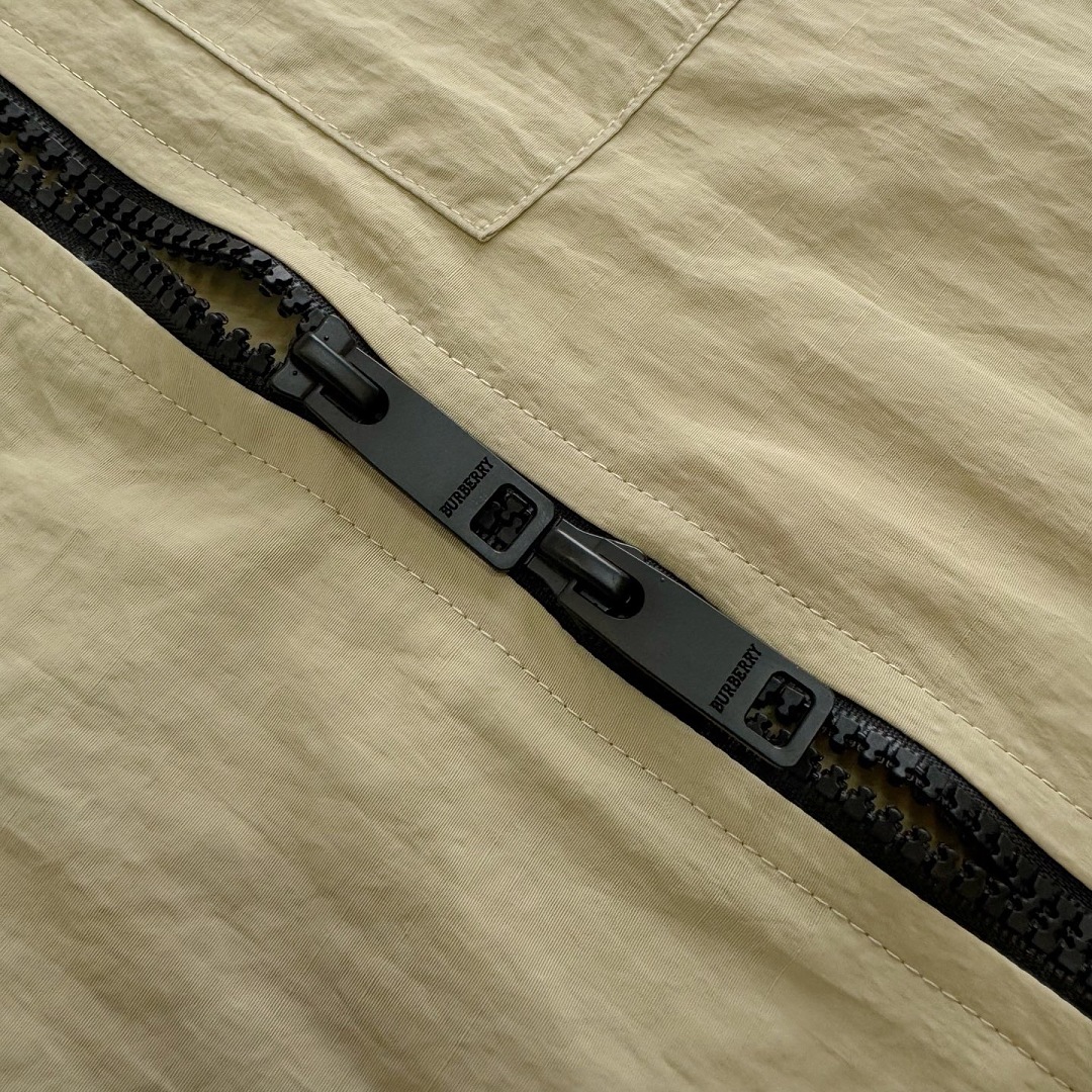 Burberry 5045−51L - Image 9