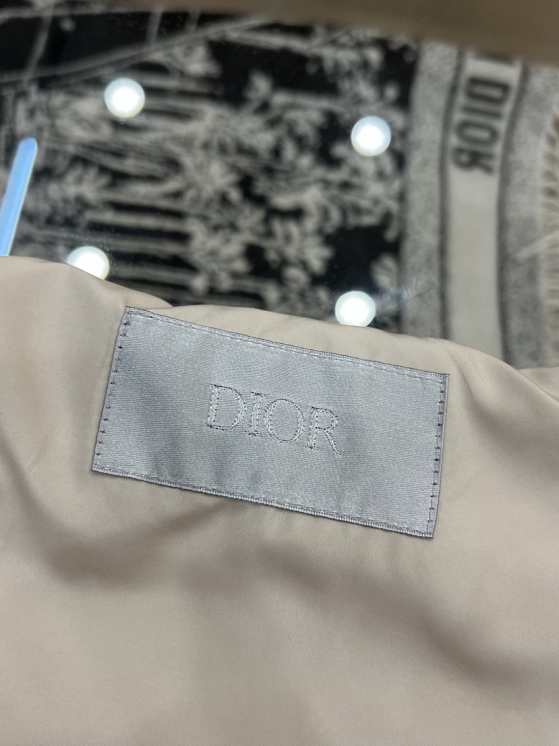 Dior 5129−8L - Image 12
