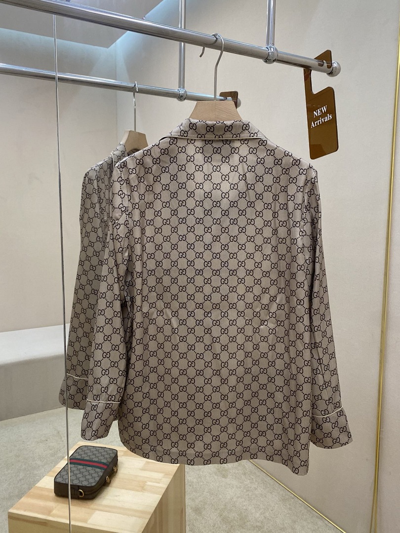Gucci 37527-37528-8L - Image 9