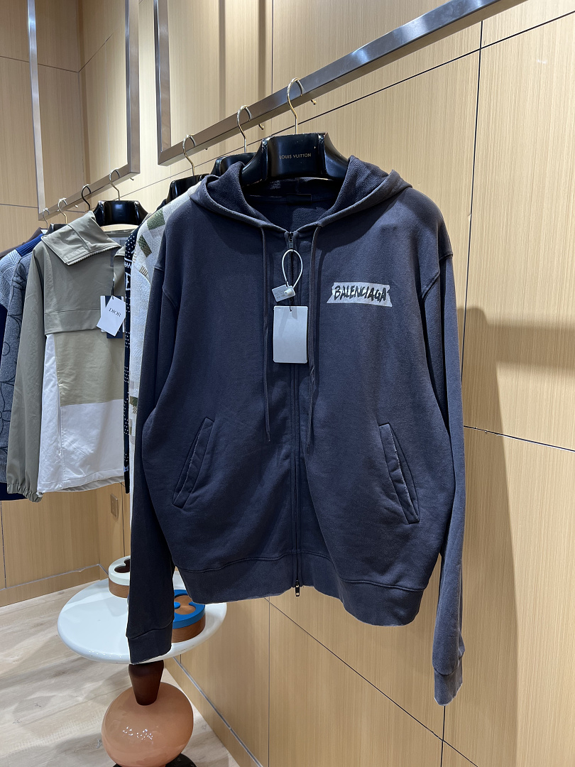 Balenciaga 52008−51L - Image 7